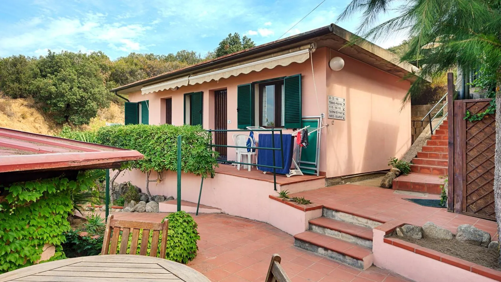 ***  Hotel Casa Rosa 포르토페라이오 이탈리아